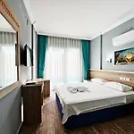 Opalin Hotel *